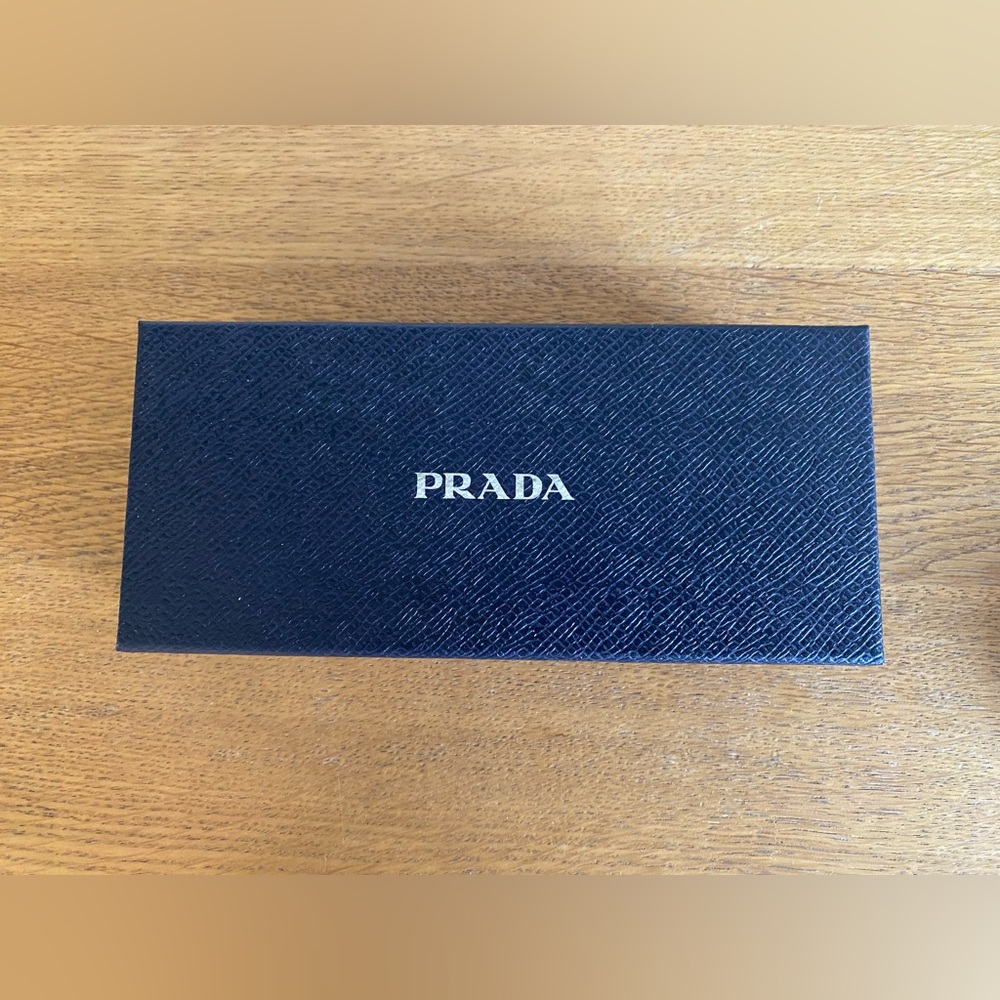 PRADA Box